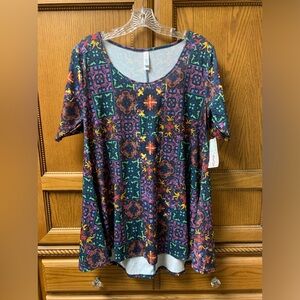 NWT! LuLaRoe Women “Perfect T” Short Sleeve Tshirt Small Black w/ Colorful Print
